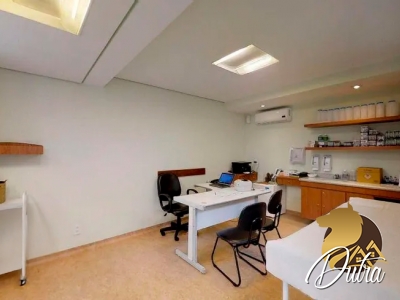 Clínica Indianópolis 335m² 02 Dormitórios 02 Suítes 3 Vagas