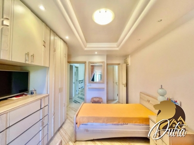 Padrão Interlagos 1182m² 04 Dormitórios 04 Suítes 6 Vagas