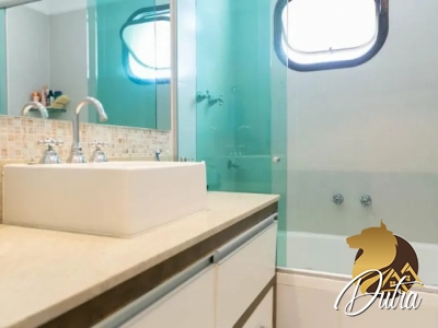 Edifício Adriana Aclimação 240m² 04 Dormitórios 02 Suítes 3 Vagas