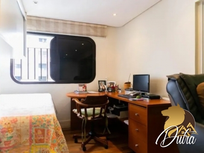 Edifício Adriana Aclimação 240m² 04 Dormitórios 02 Suítes 3 Vagas