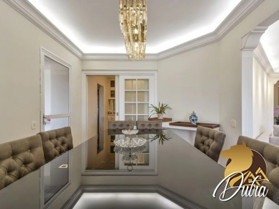 Parque dos Jerivás Moema 227m² 04 Dormitórios 02 Suítes 3 Vagas