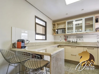 Parque dos Jerivás Moema 227m² 04 Dormitórios 02 Suítes 3 Vagas