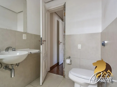 Parque dos Jerivás Moema 227m² 04 Dormitórios 02 Suítes 3 Vagas