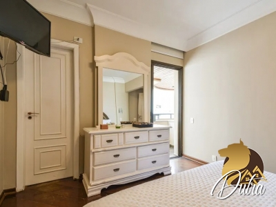 Parque dos Jerivás Moema 227m² 04 Dormitórios 02 Suítes 3 Vagas