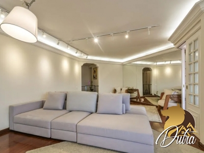 Parque dos Jerivás Moema 227m² 04 Dormitórios 02 Suítes 3 Vagas