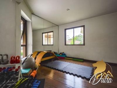 Parque dos Jerivás Moema 227m² 04 Dormitórios 02 Suítes 3 Vagas