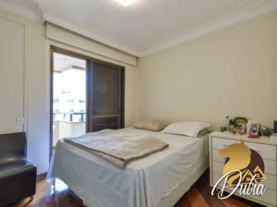 Parque dos Jerivás Moema 227m² 04 Dormitórios 02 Suítes 3 Vagas