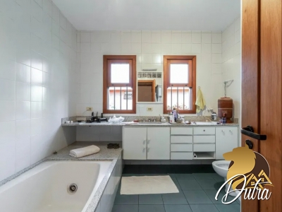 Padrão Jardim Panorama 410m² 04 Dormitórios 03 Suítes 3 Vagas